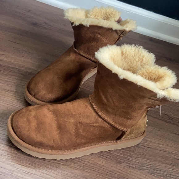 UGG Shoes - UGG Bailey Bow mini boots Women’s SIZE 8.5